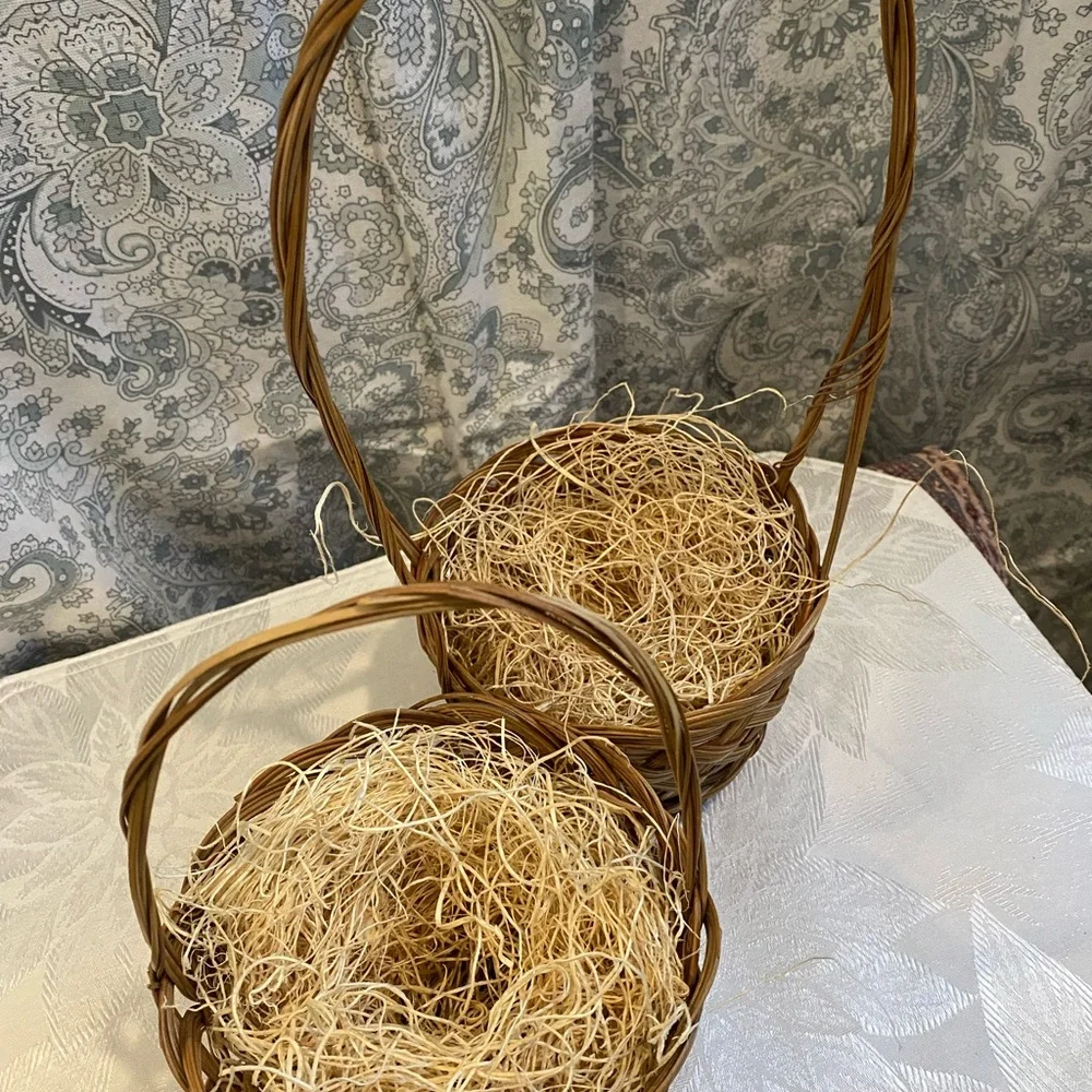 Pair‎ of Twee Little Easter Baskets with Excelsior